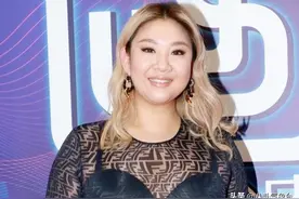 35岁郑欣宜继承2亿财产，沈殿霞去世14年后，良苦用心终有回报图片