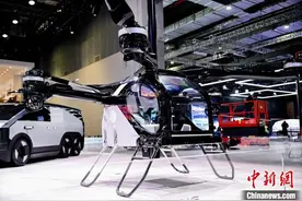 车企拓展“智造”边界 人形机器人与飞行汽车齐上阵图片