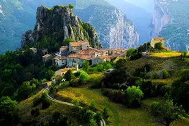 大凉山深处的原始村落，当地独特的走婚习俗，一妻多夫已是常态图片