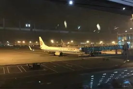 上海浦东封控, 7成国际航班取消! 数百华人登机前才被告知, 滞留机场图片