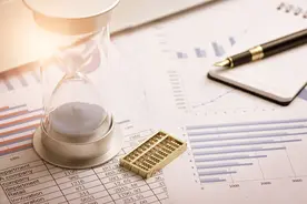 银行美元存款产品“狂飙”至5%以上！这类理财靠谱吗？图片