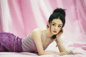 赵丽颖也能有小性感，深v上衣，包臀裙，渔网袜，露脐装，抹胸裙图片