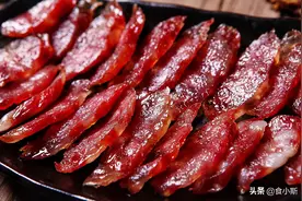 腊肠到底是蒸还是煮？很多人一直做错了，难怪又干又硬还不好吃图片