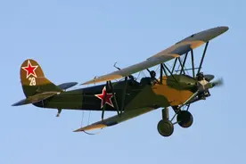 总产量40000架！苏联波-2双翼机，作为夜间轰炸机令德军闻风丧胆图片