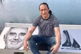 54岁山东男人，花30万买帆船，独自环球航海900多天，差点丧命图片