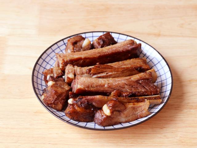 花胶鱿鱼干排骨 2025年花胶鱿鱼排骨汤的做法