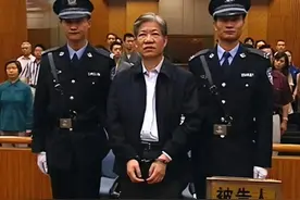 甘做日本间谍，为美国盗取500余份机密，最后却因1台电脑暴露图片