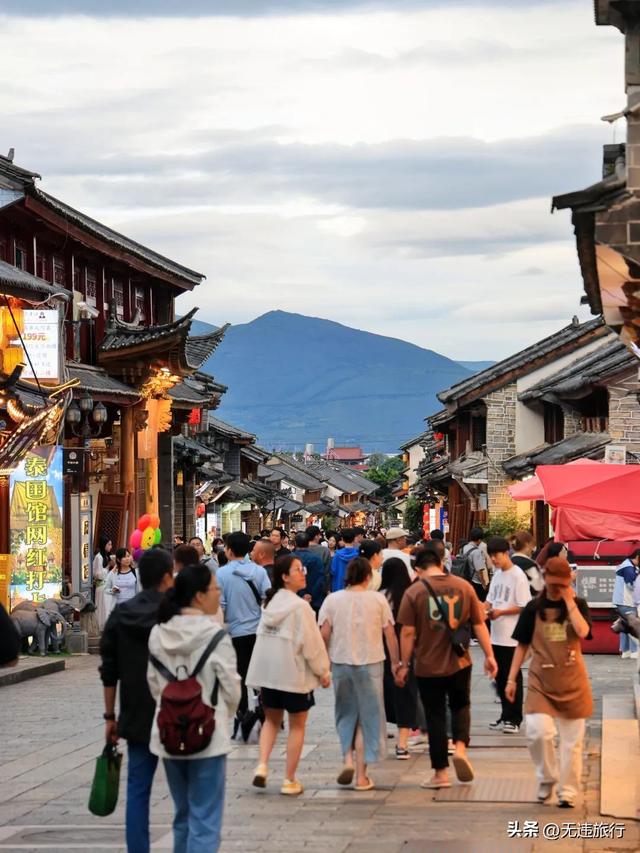 大理古城：推荐四街三美食，夜游最适宜！（附美图）