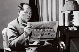 1956年，毛泽东为何提出要担任中共的名誉主席？图片