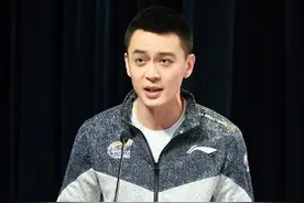 杨鸣被曝离婚！退役老婆情人都在场，小三态度嚣张，多个同款被扒图片