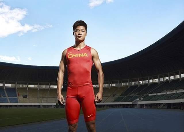 苏炳添:以9秒98的成绩打破亚洲百米赛纪录,创造黄种人的神话