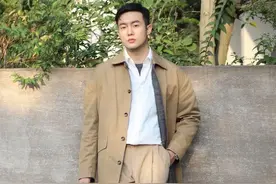 建议中年男人：衣不带毛、裤不过踝、穿搭色不过三，不油腻更气质图片