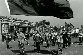 发生在新疆的人蝎大战，年轻的知青们危在旦夕，生死关口天降神兵图片