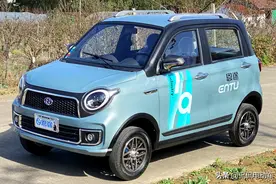 这3款微型四轮车，外观时尚，最高续航300公里，适合冬天长途出行图片