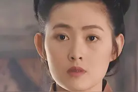 两版《水浒传》八大美女PK，潘金莲不相伯仲，李师师何晴更美图片