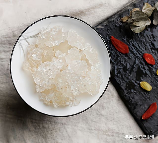 雪燕花胶孕妇可以吃吗 2025年孕妇能吃雪燕胶吗