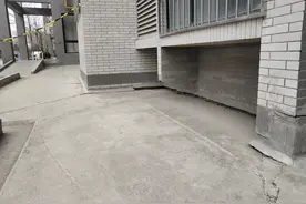 热线实录 | 铜川市铜煤小区部分楼宇地面开裂雨水倒灌 群众担心存隐患图片