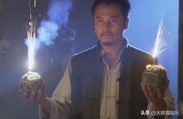 涂脂抹粉上战场，大烧饼都嫌弃，矫情的“抗日神剧”，逐渐凉凉了