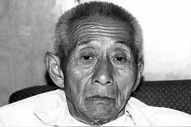 河南农民收留日本伤兵，当亲兄弟养了47年，他回国后怎样报答的？图片