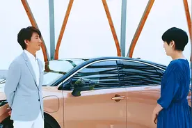 木村拓哉、松隆子共演广告！轮流开车载对方兜风，上演车内求婚？图片