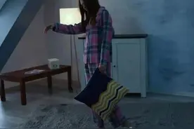 孩子晚上外出？半夜三更怪异的行为是怎么回事？梦游到底是什么？图片