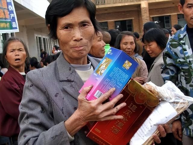 医生提醒：这三种保健品，或许坑钱又伤身，请谨慎购买