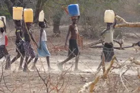 非洲地下水储量是地表100倍，并不缺水，为何非洲人不打井取水？图片