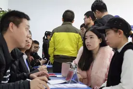 “辅警”和“协警”仅有一字之差，待遇却有很大差别，别选错了图片