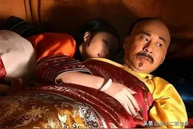 乾隆在位60年，一天的行程是怎么安排的？4点起床、晚上7点翻牌子图片