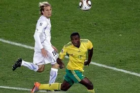 世界杯上南非是成绩最差的东道主，那么成绩倒数第二的东道主是谁图片