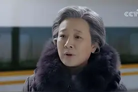 奶奶和外婆谁更亲？其实孩子跟明镜似的，2个细节看得比大人还清图片