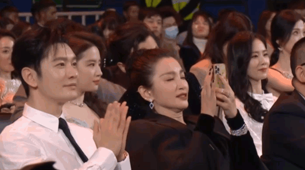 ����Ƹչ���������ȫ���������Щ�˾�����ס�ˣ���������ì�ܣ�