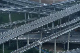 中国基建有多强？造出世界最复杂立交桥，老外看后直言：宛如迷宫图片