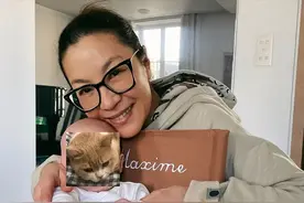 杨紫琼晒祖孙照遭嘲讽，讨好继子太明显，拿了影后还是好莱坞底层图片