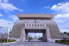 国防科技大学开学豪华大礼包羡煞众人！网友：不愧为“军中清华”图片
