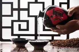 每天喝酒的人，酒瘾自测迫在眉睫，如果大于3分，再难也要戒酒图片