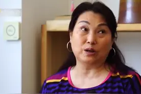 52岁臆想大妈来相亲，要求全款买300W花园洋房，大爷说：我配不上图片