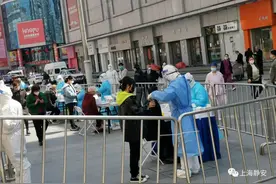 在这关键时刻，我们不上谁上？图片