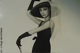 奥黛丽·赫本：杀不死我的，终将使我更强大图片