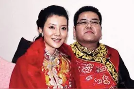 李兆会和车晓离婚10年，他被悬赏2100万找人，她40岁仍然单身无子图片
