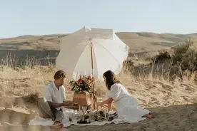 男女相爱却做不成夫妻，那就这样做吧，既聪明又有格局图片