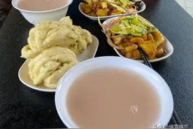 农家乐里的大锅饭（包吃包住每人每天70元）图片