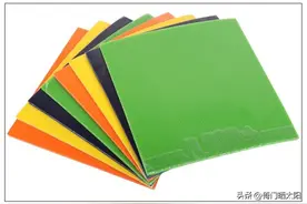 国家级裁判员讲规则：乒乓球拍胶皮不再只能用红与黑两种颜色图片