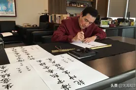 寓意深刻，台湾大学校长卸任前，奉劝台湾人抓紧时间学好中文图片