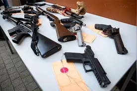 我国曾经也是持枪大国，为什么1996年全国下定决心禁枪？图片