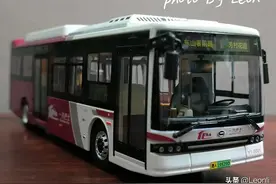 广州一汽巴士1/43广汽比亚迪B10公交车模型图片