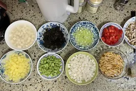 北漂老陕做了一大锅麻食解乡愁图片