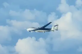 解放军无人机绕台，台军束手无策图片