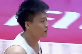 杨毅曝赵睿交易内幕！他非常抗拒去新疆 但朱芳雨杀伐果断图片