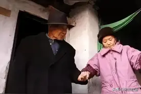 97年，重庆80岁老妇再婚，新婚当夜丈夫突然说：我60年前就娶过你图片